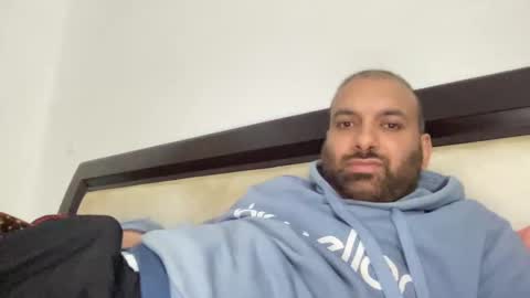 sunnyn763 online show from 12/15/24, 08:04