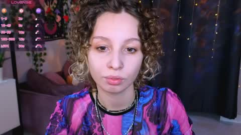 Mia online show from 04/11/26, 05:45