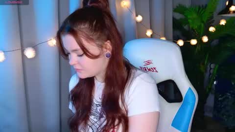 Snapshot of sunrise_enny chatting on 10/18/25, 07:03 sunrise_enny online show from 10/18/25, 07:03