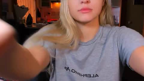 sunsetwithava online show from 02/20/26, 05:04