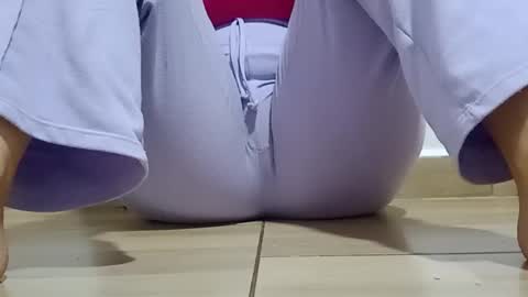 Snapshot of sunshine_days chatting on 11/24/25, 05:23 Annie online show from 11/24/25, 05:23