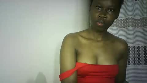 Snapshot of sunshine_g chatting on 04/21/26, 03:17 Sunshine online show from 04/21/26, 03:17