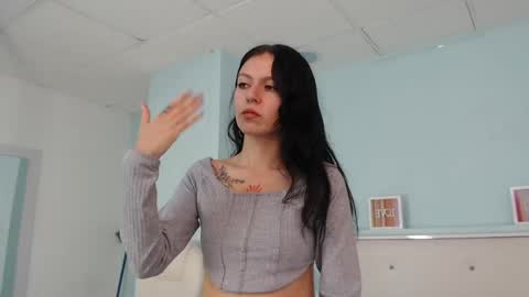 Snapshot of sunshine_gh1 chatting on 04/15/26, 11:17 Sunshine online show from 04/15/26, 11:17