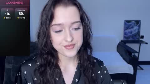 Snapshot of sunshine_j chatting on 11/18/25, 09:08 sunshine_j online show from 11/18/25, 09:08