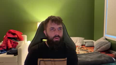 Snapshot of supbroitsmatt chatting on 12/18/25, 02:12 Matt online show from 12/18/25, 02:12