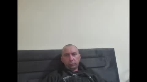 super42835015 online show from 04/18/26, 05:06