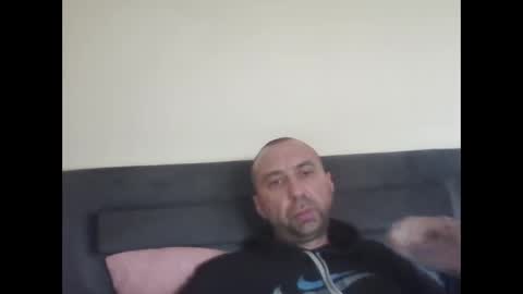 super42835015 online show from 04/23/26, 02:30