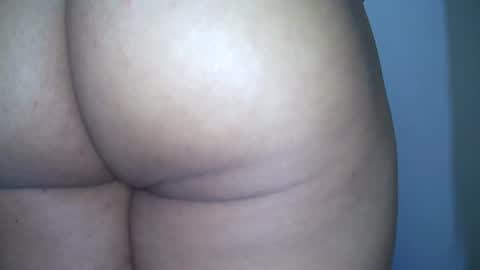 Snapshot of superboy977 chatting on 10/16/25, 07:37 superboy977 online show from 10/16/25, 07:37