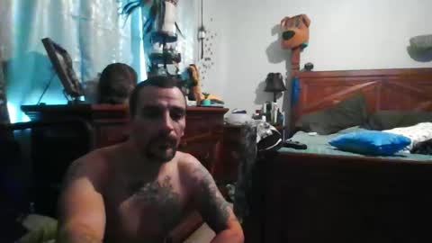 Snapshot of superd512 chatting on 01/06/26, 10:45 Guero Cash online show from 01/06/26, 10:45