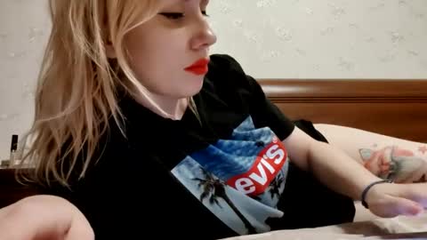 Snapshot of supereasyx chatting on 12/07/24, 03:08 Annie online show from 12/07/24, 03:08