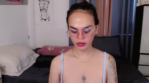 Snapshot of superhotvaleria chatting on 02/26/26, 02:43 Im val online show from 02/26/26, 02:43