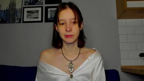 Una online show from 11/21/25, 01:15