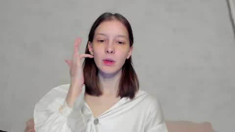 Una online show from 04/23/26, 10:12