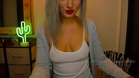 Snapshot of supernatalie chatting on 07/04/26, 12:17 Natalie online show from 07/04/26, 12:17