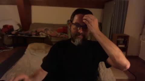 Snapshot of supersquirrel81 chatting on 09/22/25, 04:25 supersquirrel81 online show from 09/22/25, 04:25