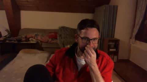 Snapshot of supersquirrel81 chatting on 11/11/25, 07:03 supersquirrel81 online show from 11/11/25, 07:03