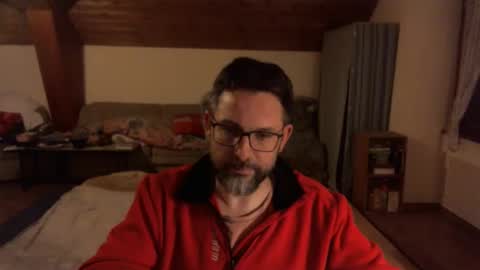 Snapshot of supersquirrel81 chatting on 11/13/25, 08:08 supersquirrel81 online show from 11/13/25, 08:08