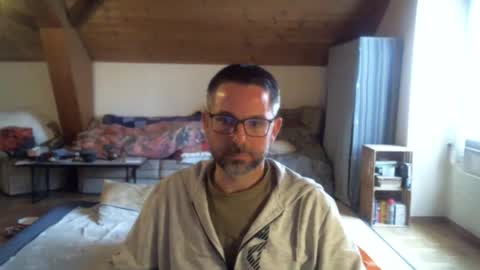 Snapshot of supersquirrel81 chatting on 11/30/25, 09:02 supersquirrel81 online show from 11/30/25, 09:02