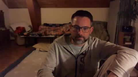 supersquirrel81 online show from 01/10/26, 05:31