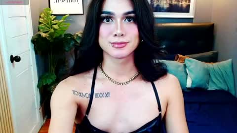 Snapshot of supreme_deity chatting on 06/25/26, 06:51 DIANNA online show from 06/25/26, 06:51