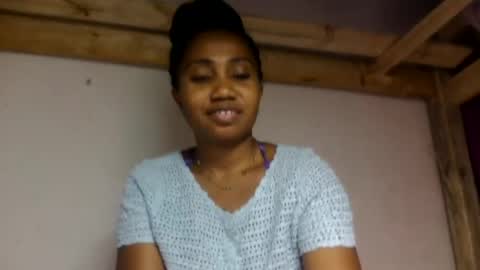 Snapshot of surbelle chatting on 07/13/26, 02:42 surbelle online show from 07/13/26, 02:42