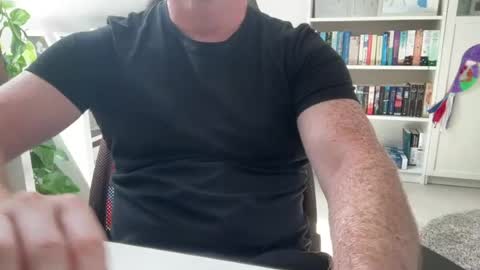 Snapshot of surfstar81 chatting on 07/21/26, 11:23 surfstar81 online show from 07/21/26, 11:23
