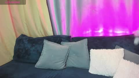 Annie online show from 02/21/25, 01:22