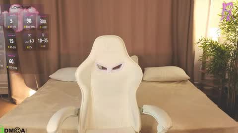 Annie online show from 03/26/26, 02:28