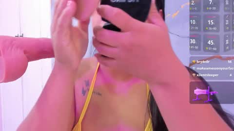 Snapshot of susan_bigass chatting on 12/20/25, 11:28 Susan online show from 12/20/25, 11:28