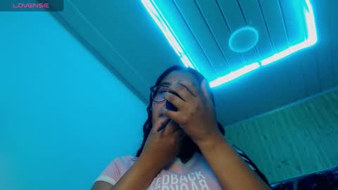 Snapshot of susan_moore29 chatting on 11/16/25, 12:33 susan online show from 11/16/25, 12:33