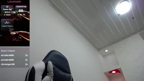 Snapshot of susan_moore29 chatting on 12/13/25, 07:53 susan online show from 12/13/25, 07:53