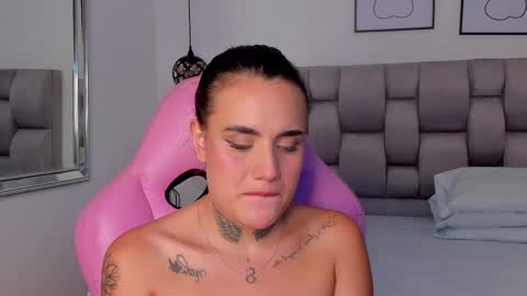 Susan online show from 11/14/25, 09:02