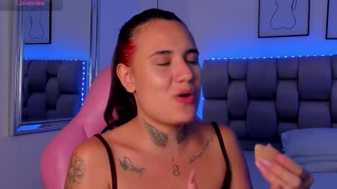 Susan online show from 11/25/25, 08:31