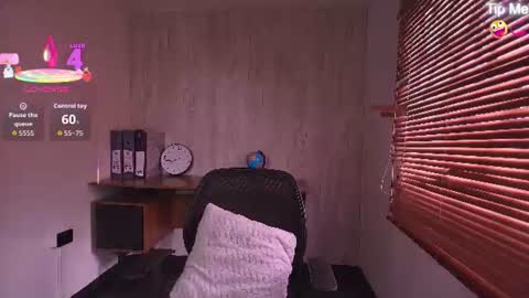 susan_voltaire online show from 07/21/26, 09:17