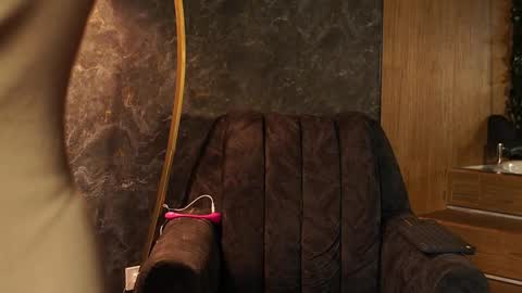 Snapshot of susan_wall chatting on 02/05/26, 01:16 susan_wall online show from 02/05/26, 01:16