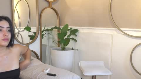 Snapshot of susan_wall chatting on 02/06/26, 07:50 susan_wall online show from 02/06/26, 07:50