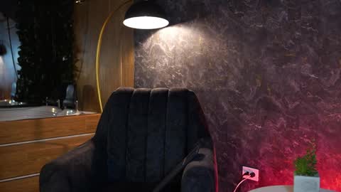 Snapshot of susan_wall chatting on 02/14/26, 12:13 susan_wall online show from 02/14/26, 12:13