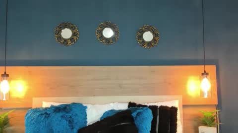 Susan online show from 09/19/25, 04:51