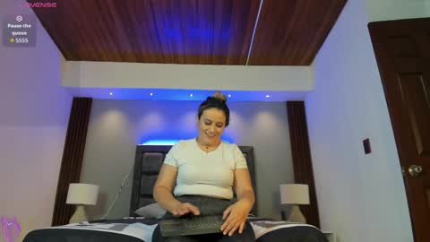 Susan  Everyday From 0530 to 1430 Col Time online show from 03/26/26, 10:43