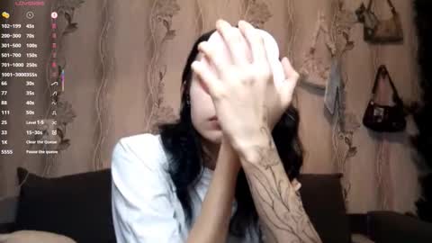 Kate online show from 12/17/25, 01:28