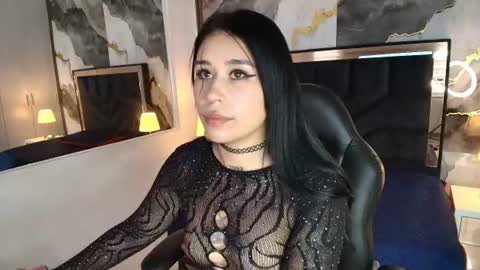 susanvilla online show from 06/25/26, 08:02