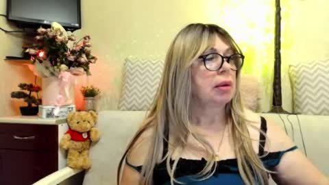 Snapshot of susiexnoreen chatting on 06/30/26, 01:50 SusiexNoreen online show from 06/30/26, 01:50