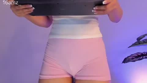  susi  online show from 07/10/26, 08:44