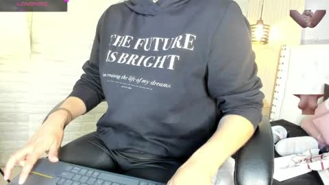   online show from 04/09/26, 11:48