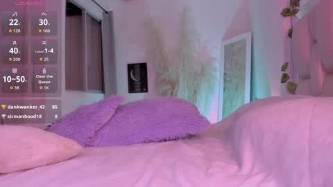 sussy_bell_ online show from 05/27/26, 01:57