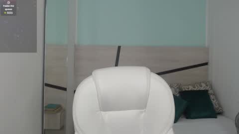 Snapshot of sussy_leon chatting on 03/10/25, 01:10 sussy leon online show from 03/10/25, 01:10