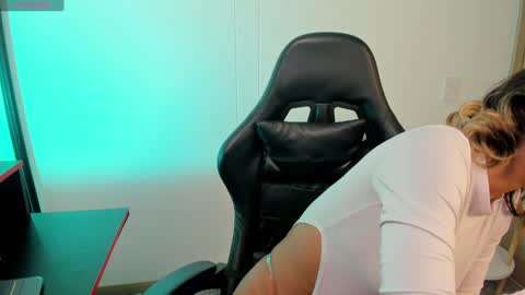 Sussy online show from 12/26/24, 06:22