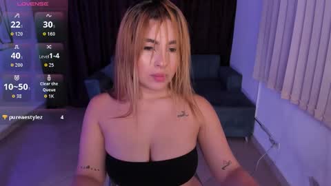 Susy online show from 11/21/25, 04:11