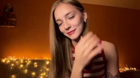 Jessica online show from 10/13/25, 04:18