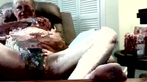 Snapshot of suttond4858 chatting on 09/11/25, 07:08 suttond4858 online show from 09/11/25, 07:08